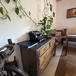 Sarni Stok Фермерский дом