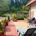 Sarni Stok Фермерский дом