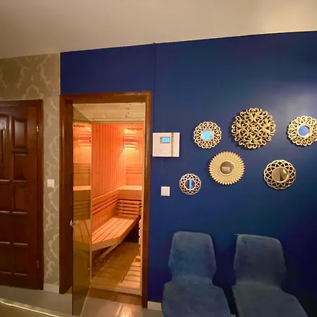 Sarni Stok مزرعة للإقامة